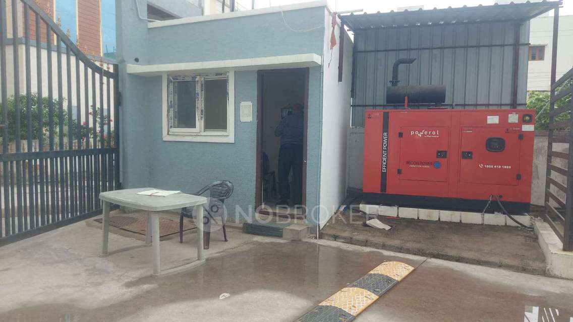 2 BHK Flat In Cnr Qulaity Signature For Sale  In Alwal