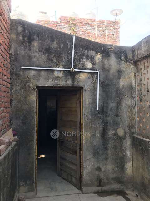 1 BHK Flat In Rohini Sec 20 For Sale  In Rohini