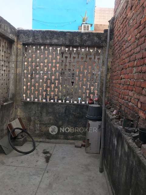 1 BHK Flat In Rohini Sec 20 For Sale  In Rohini