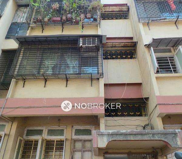 2 BHK Flat In Shikshak Nagar For Sale  In Kurla