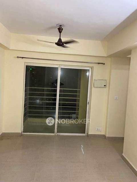 2 BHK Flat In Paras Tierea For Sale  In Sector 137
