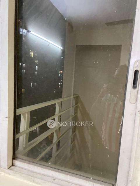 2 BHK Flat In Paras Tierea For Sale  In Sector 137