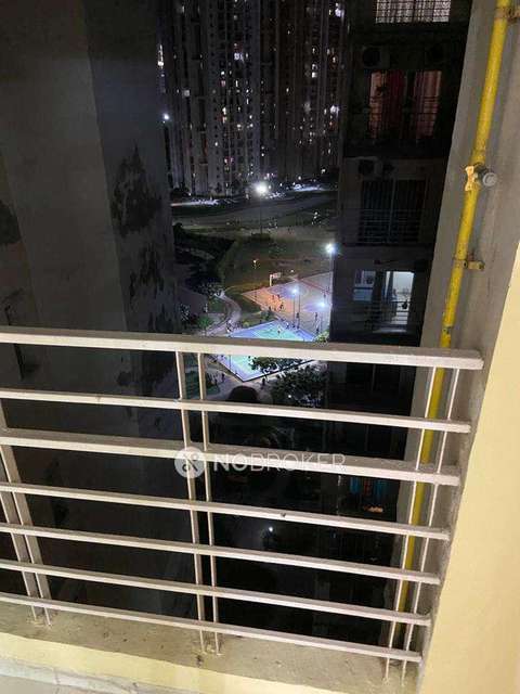 2 BHK Flat In Paras Tierea For Sale  In Sector 137