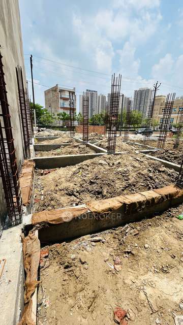 Plot For Sale  In Krishna Villas In Greater Noida