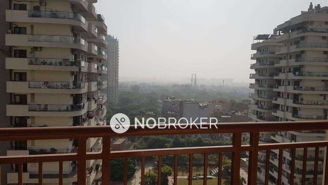 4 BHK Flat In Bajrang Cghs For Sale  In Sector 43