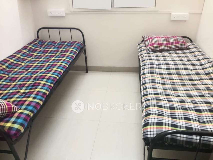 PG for Girls in Karvenagar