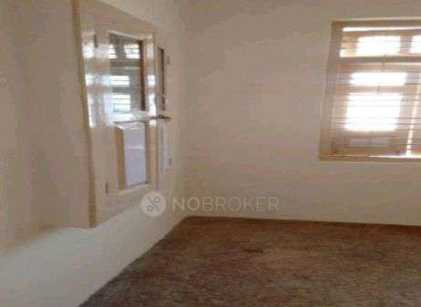 Commercial Property in Model Colony, Shivaji Nagar, Pune for Rent 