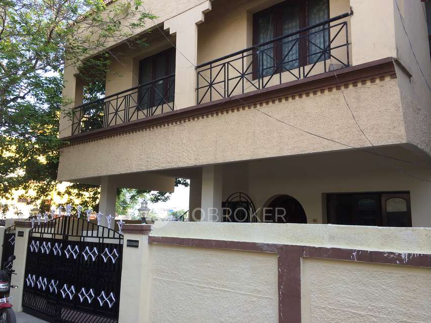 4+ BHK House For Sale  In   Velachery