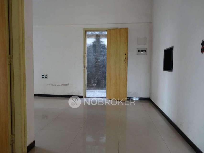 2 BHK Flat In Patel House For Sale  In Sion East