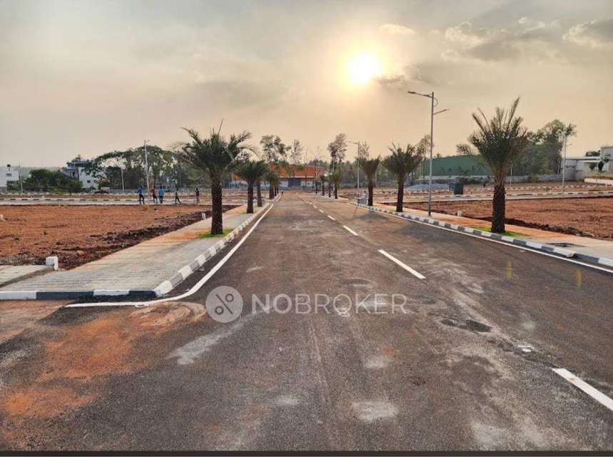 Plot For Sale  In Spoorthy Divine  In Mysore Road
