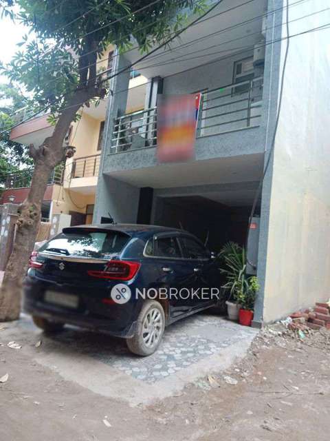 1 BHK Flat for Rent  In Sector-52