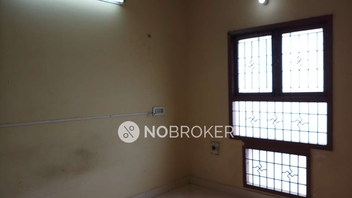 1 BHK Flat In Rc Navaratna For Sale  In Kodungaiyur