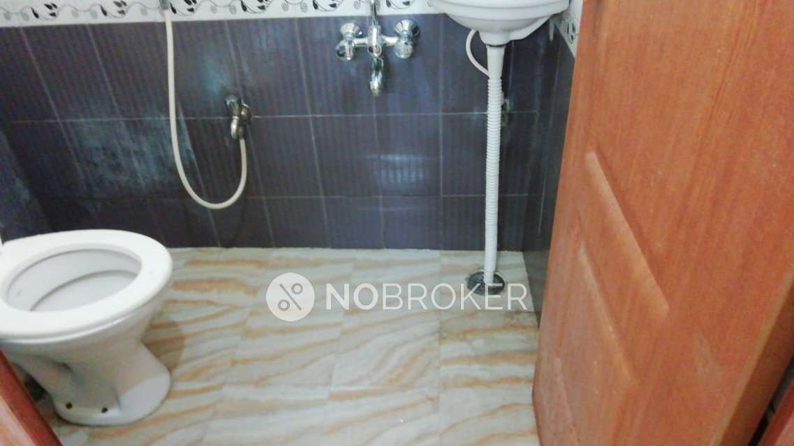 2 BHK Flat In Leroyal Levesque For Sale  In Sholinganallur