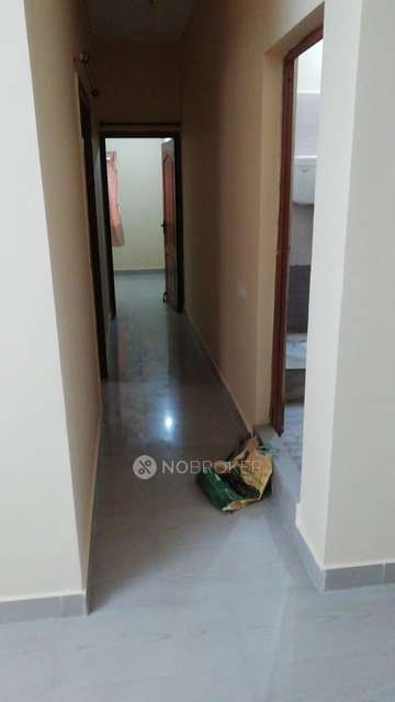 2 BHK Flat In Leroyal Levesque For Sale  In Sholinganallur