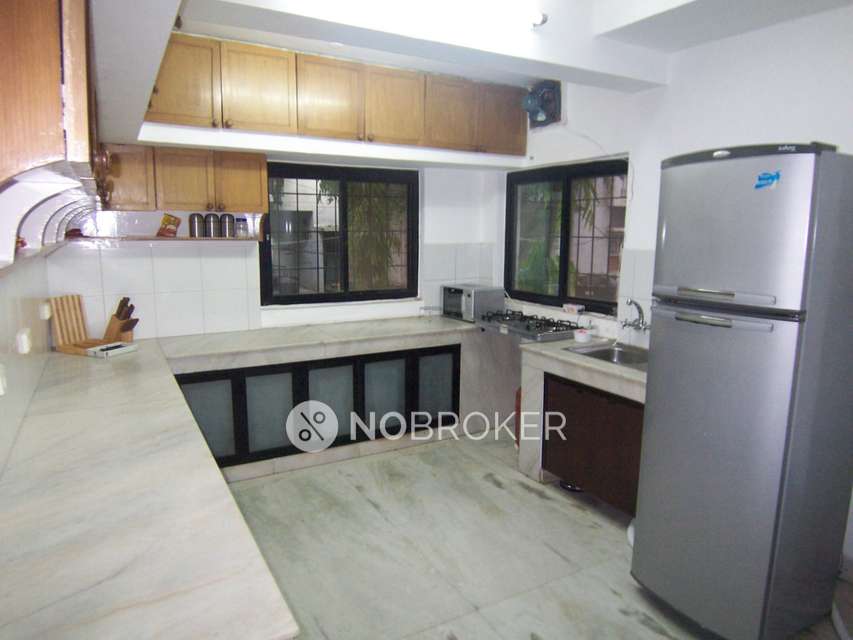 4 BHK Flat In Standalone Building  For Sale  In Vasant Kunj