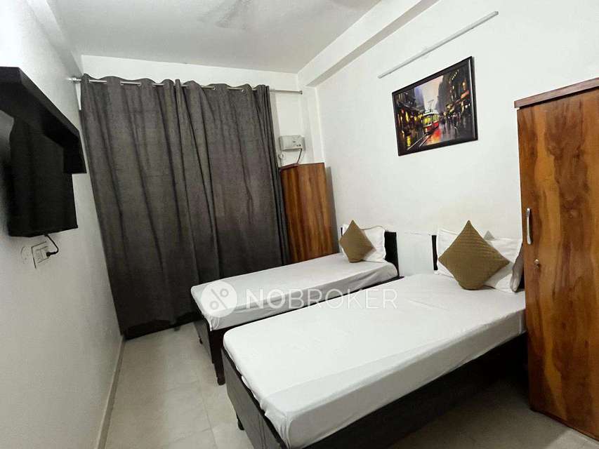 PG for Boys in Sector-45