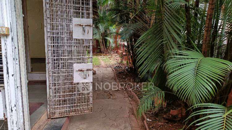 2 BHK Flat In Prabhashali Apartment for Rent  In Jain Mandir Rd