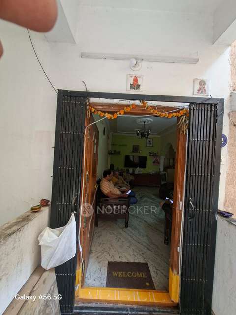 2 BHK Flat In Vasudha Apartment For Sale  In Suchitra X Roads