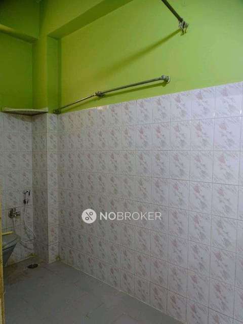 2 BHK Flat In Vasudha Apartment For Sale  In Suchitra X Roads