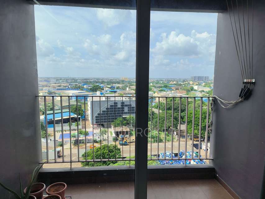 2 BHK Flat In Casagrand Crescendo  For Sale  In Moggapair