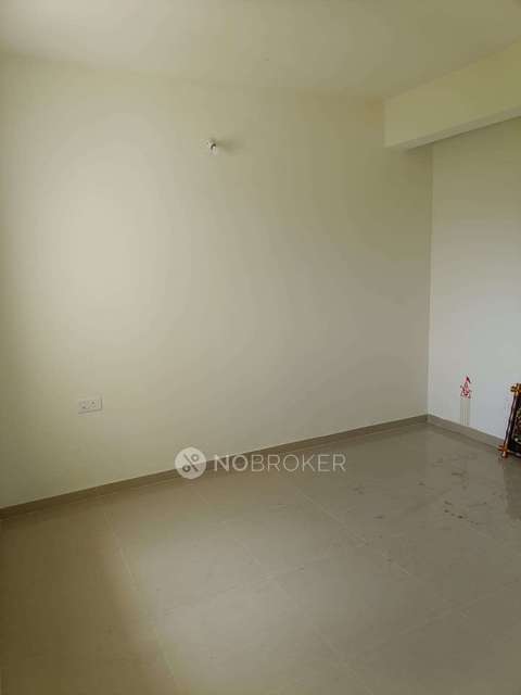 2 BHK Flat In Peninsula Address One Phase 2 For Sale  In Mamurdi