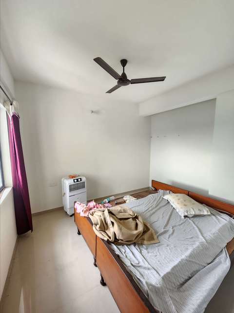 2 BHK Flat In Peninsula Address One Phase 2 For Sale  In Mamurdi