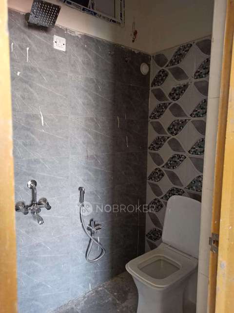 2 BHK Flat In Galaxy View Manikonda For Sale  In ,brahim Bagh