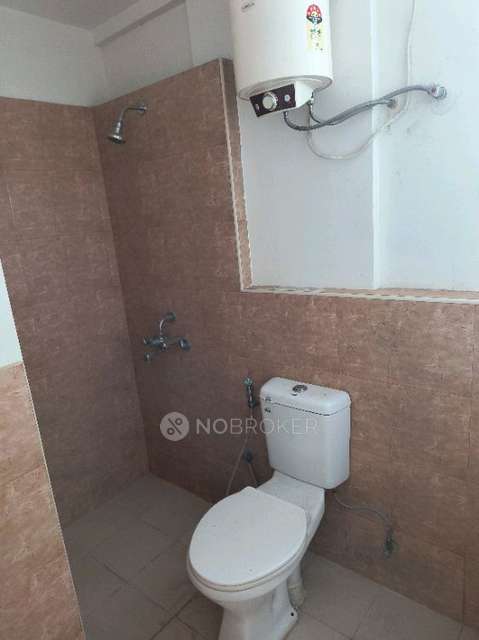 2 BHK Flat In Dlf Woodland Heights, Jigani, Bangalore For Sale  In Rajapura