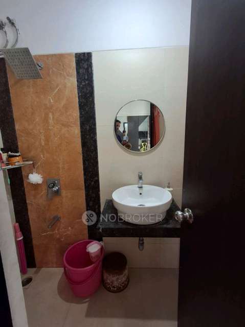 2 BHK Flat In Atlantis Society Panchpakhadi For Sale  In Atlantis Society Panchpakhadi