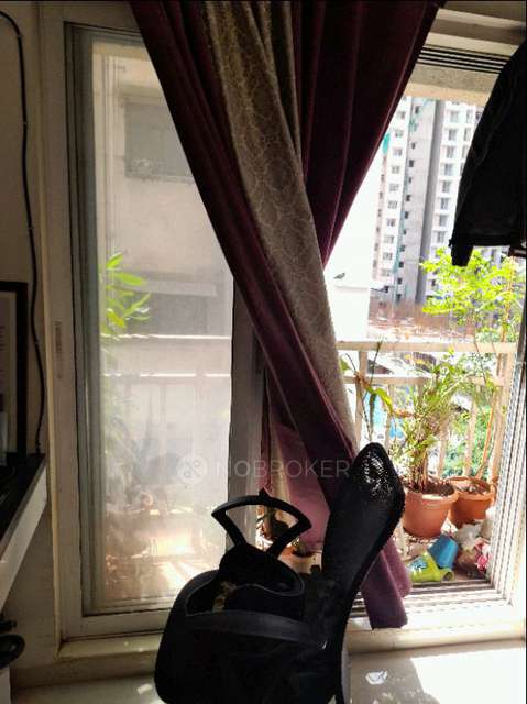 2 BHK Flat In Atlantis Society Panchpakhadi For Sale  In Atlantis Society Panchpakhadi