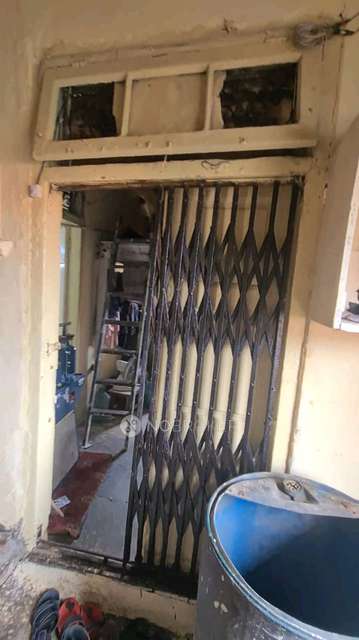 Shop in Masjid Bandar, Mumbai for sale 