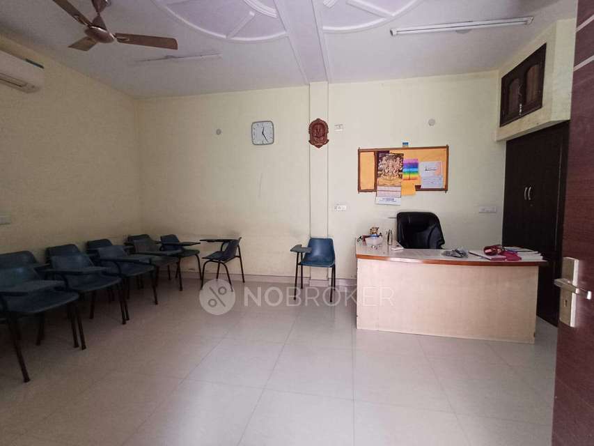 4 BHK Flat In Orlove Court For Sale  In Sector 28