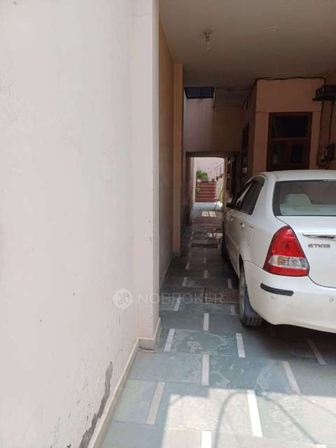 4 BHK Flat In Orlove Court For Sale  In Sector 28