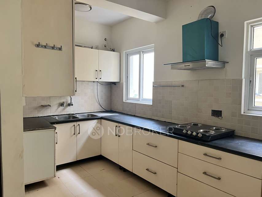 3 BHK Flat In Regency Pinnacle Heights For Sale  In Thanisandra