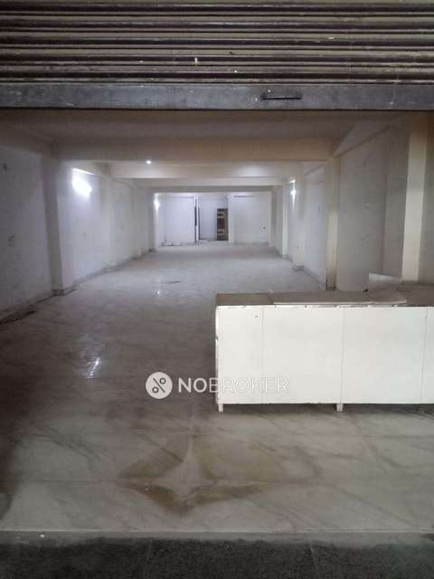 Shop in Sector 27, Noida for Rent 