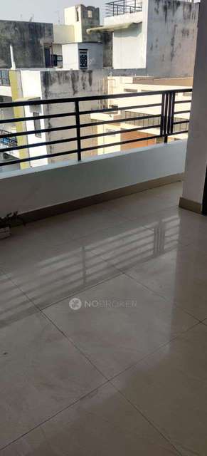 Single Room for Female In 4 BHK  In Sector-14  Old Dlf  Iti