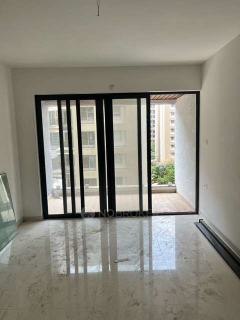 3 BHK Flat In Majestique Signature Towers for Rent  In Majestique Signature Tower