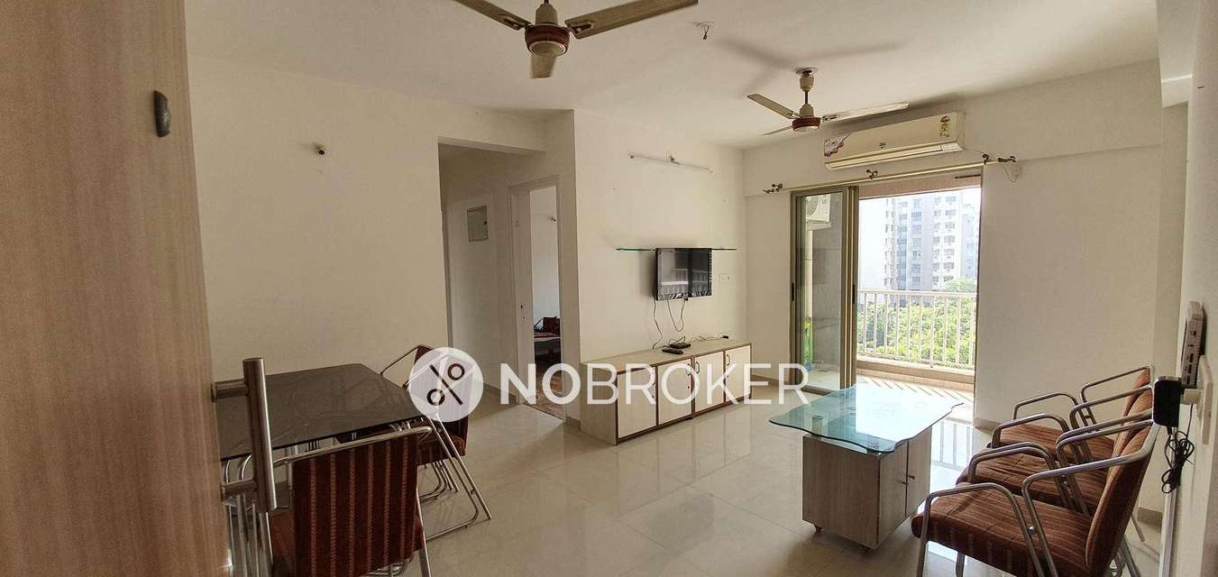 2 BHK Flat In Pacifica  For Sale  In Nilje Gaon
