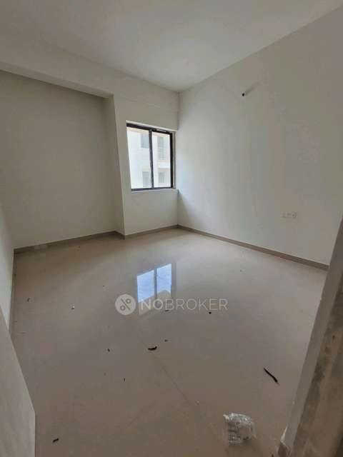 2 BHK Flat In Peninsula Address One Phase 5 For Sale  In Ravet,