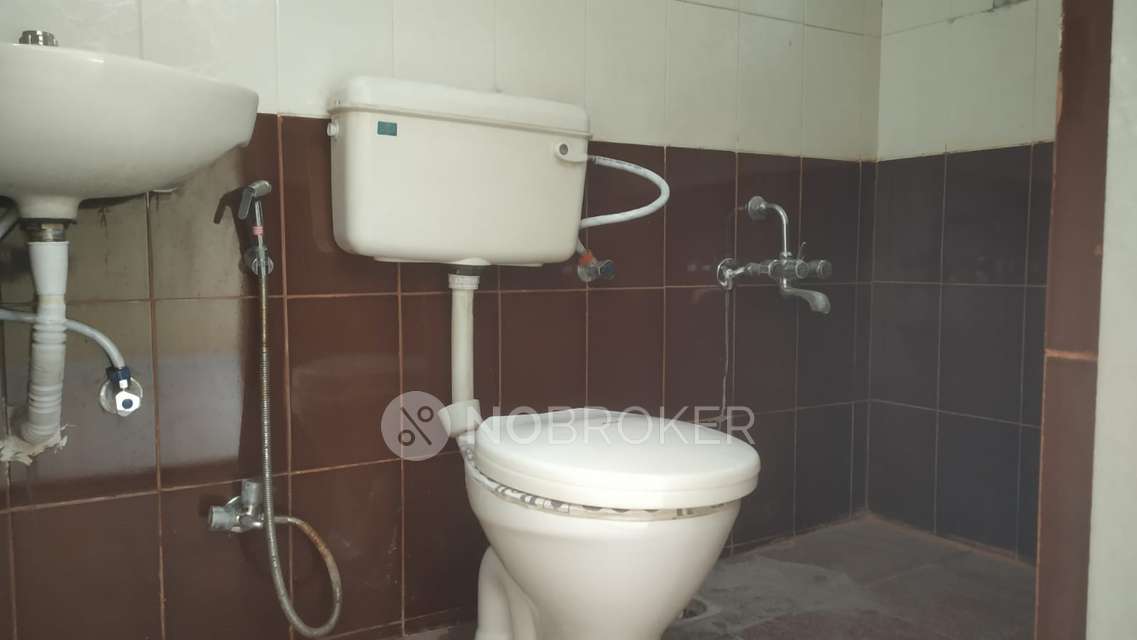 2 BHK Flat In Prathmesh Garden Chs For Sale  In Hadapsar