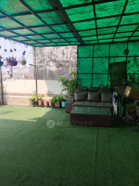 2 BHK Flat In Pocket-8 Sector-24 For Sale  In Rohini