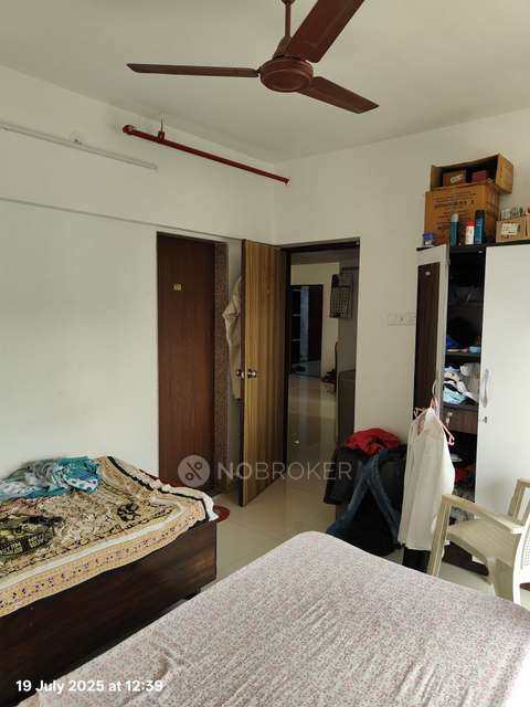 2 BHK Flat In Avant Hillway for Rent  In Goregaon East