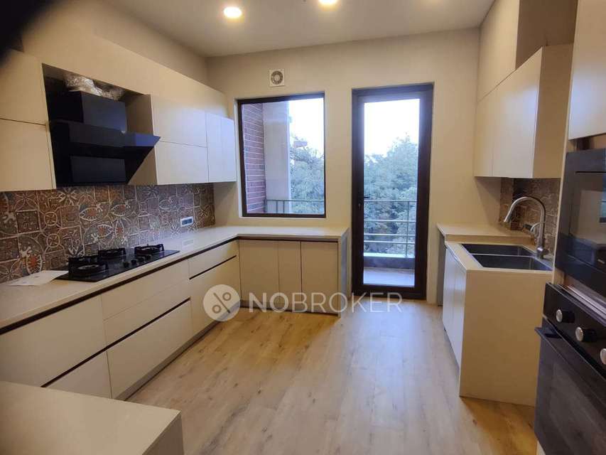 4 BHK Flat In Dlf City Plots Phase 4, Dlf Phase 4 For Sale  In Dlf Phase 4