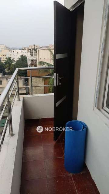 3 BHK Flat In Gaytri Nivas For Sale  In Banjara Hills