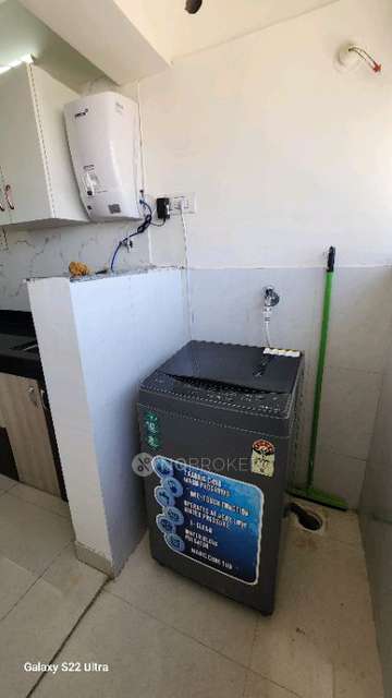 Single Room for Female In 2 BHK  In Aswanis Galaxy Near Pick City Wakad In Wakad