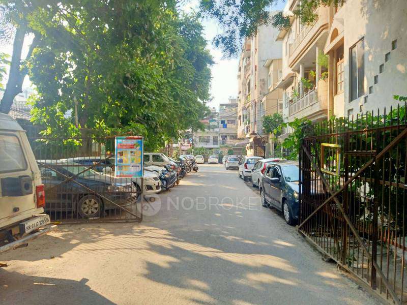 Shared Room for Male In 2 BHK  In  South Patel Nagar