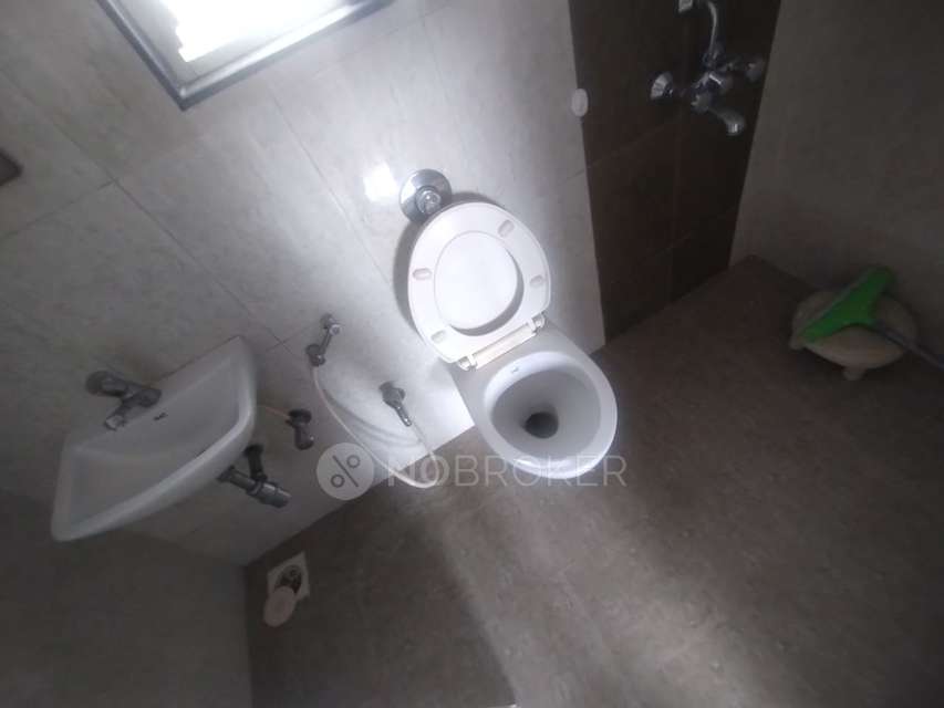 2 BHK Flat In Seetai Villa for Rent  In Maan