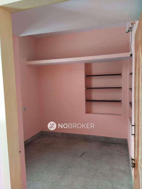 4+ BHK Flat In Standalone Building  For Sale  In Guttahalli