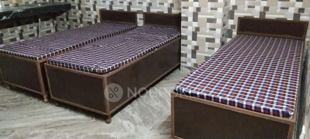 PG for Girls in Sector 15