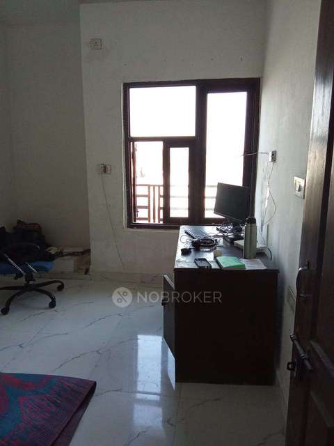 1 BHK Flat In Standalone Building  For Sale  In Dwarka